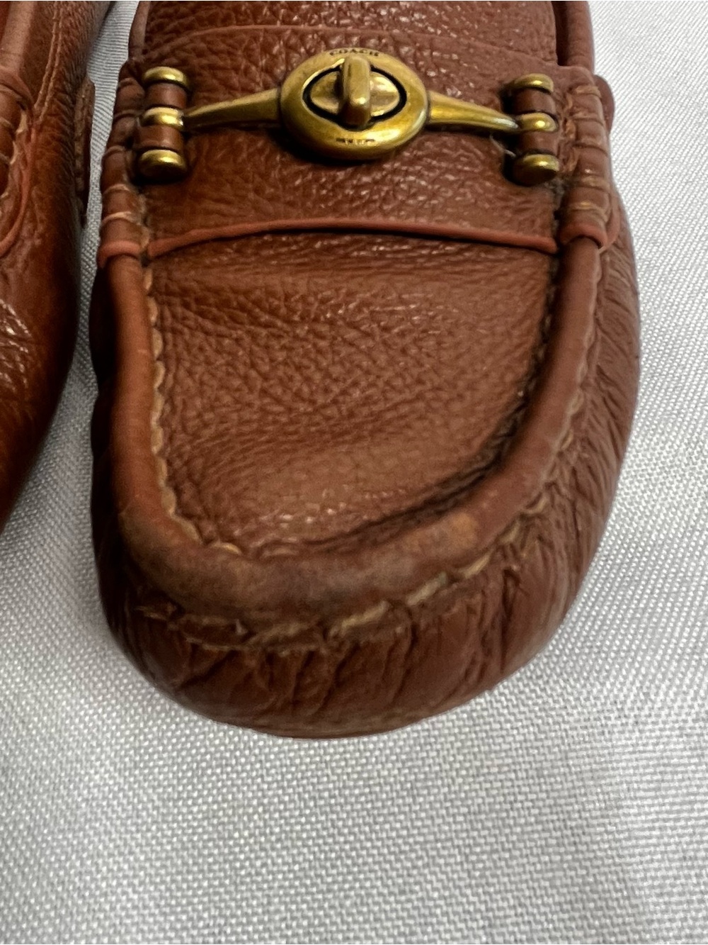 Coach Brown Pebbled Leather Turnlock Driving Loafers Women’s Size 6 - Picture 4 of 10